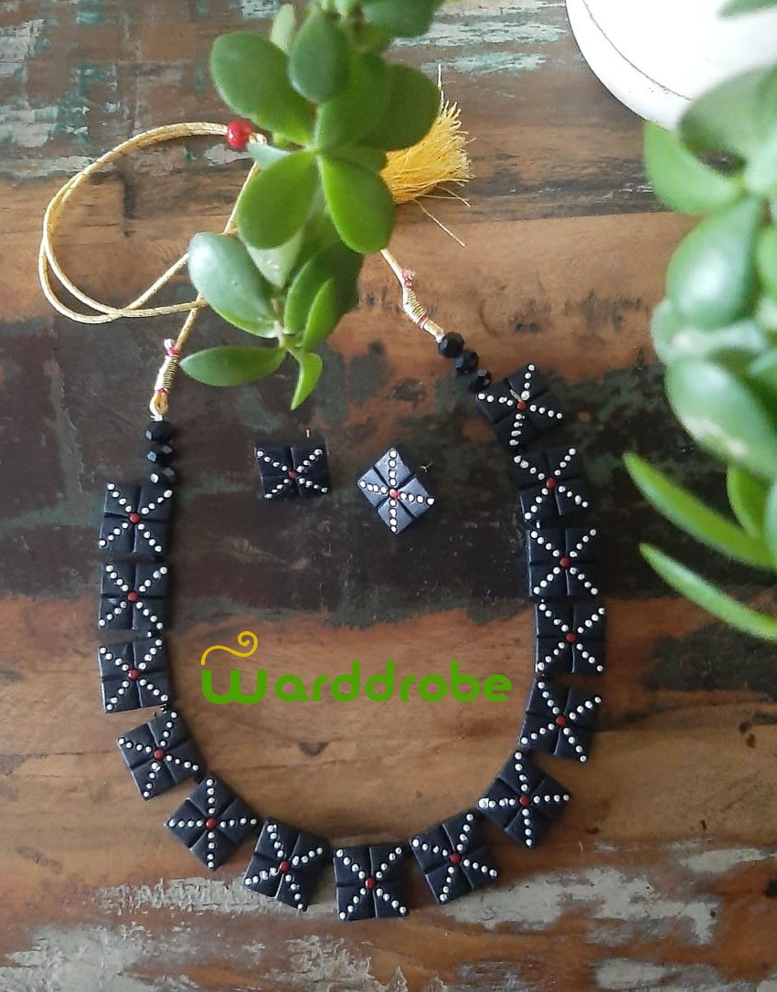 Handmade & Hand‑Painted Terracotta Jewellery Set - Image 2