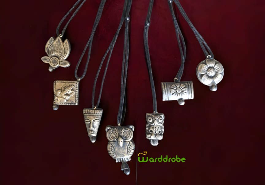 Handmade & Hand‑Painted Terracotta Jewellery Set - Image 8