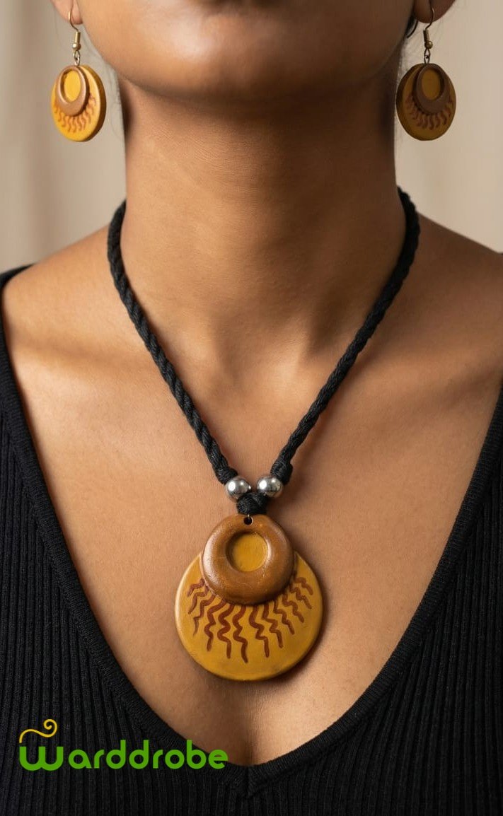 Handmade & Hand‑Painted Terracotta Jewellery Set - Image 2