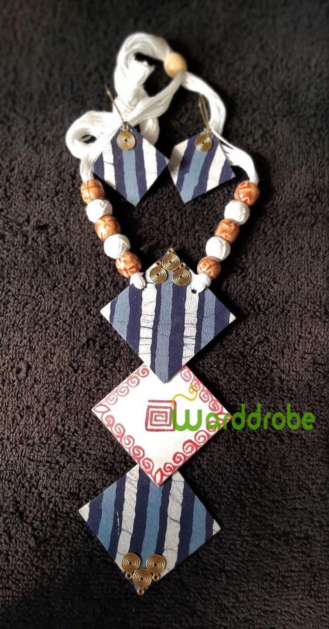 Handmade & Hand‑Painted Fabric Jewellery Set - Image 5