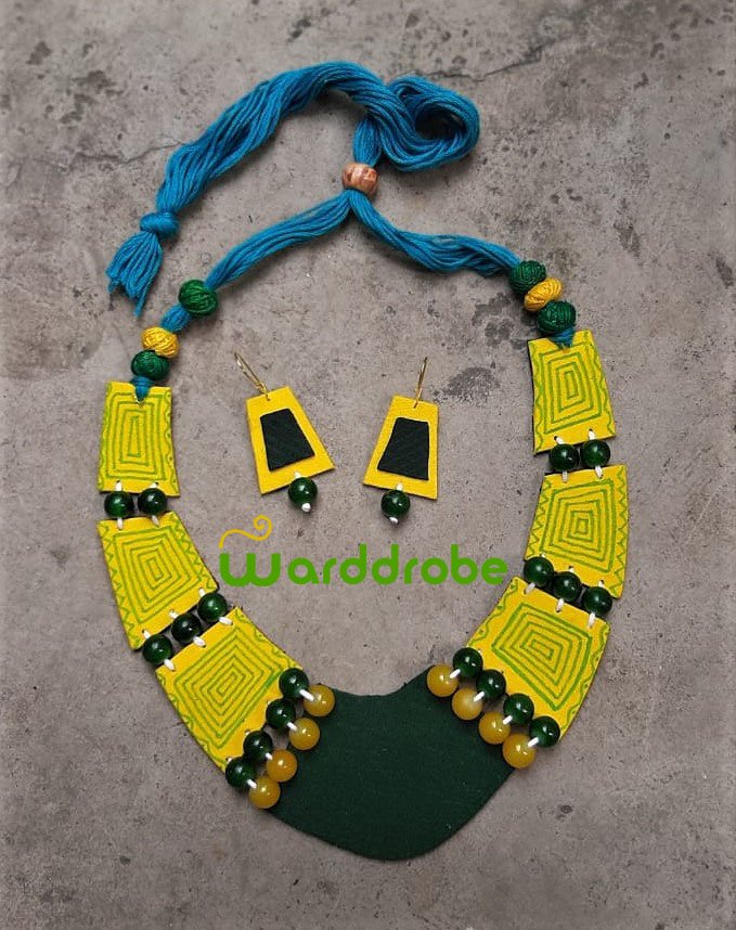 Handmade Fabric Jewellery Set - Image 3