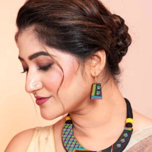 Handmade & Hand‑Painted Terracotta Jewellery Pendant Set.