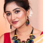 Handmade & Hand‑Painted Terracotta Jewellery Pendant Set.