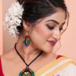 Handmade & Hand‑Painted Terracotta Jewellery Pendant Set.