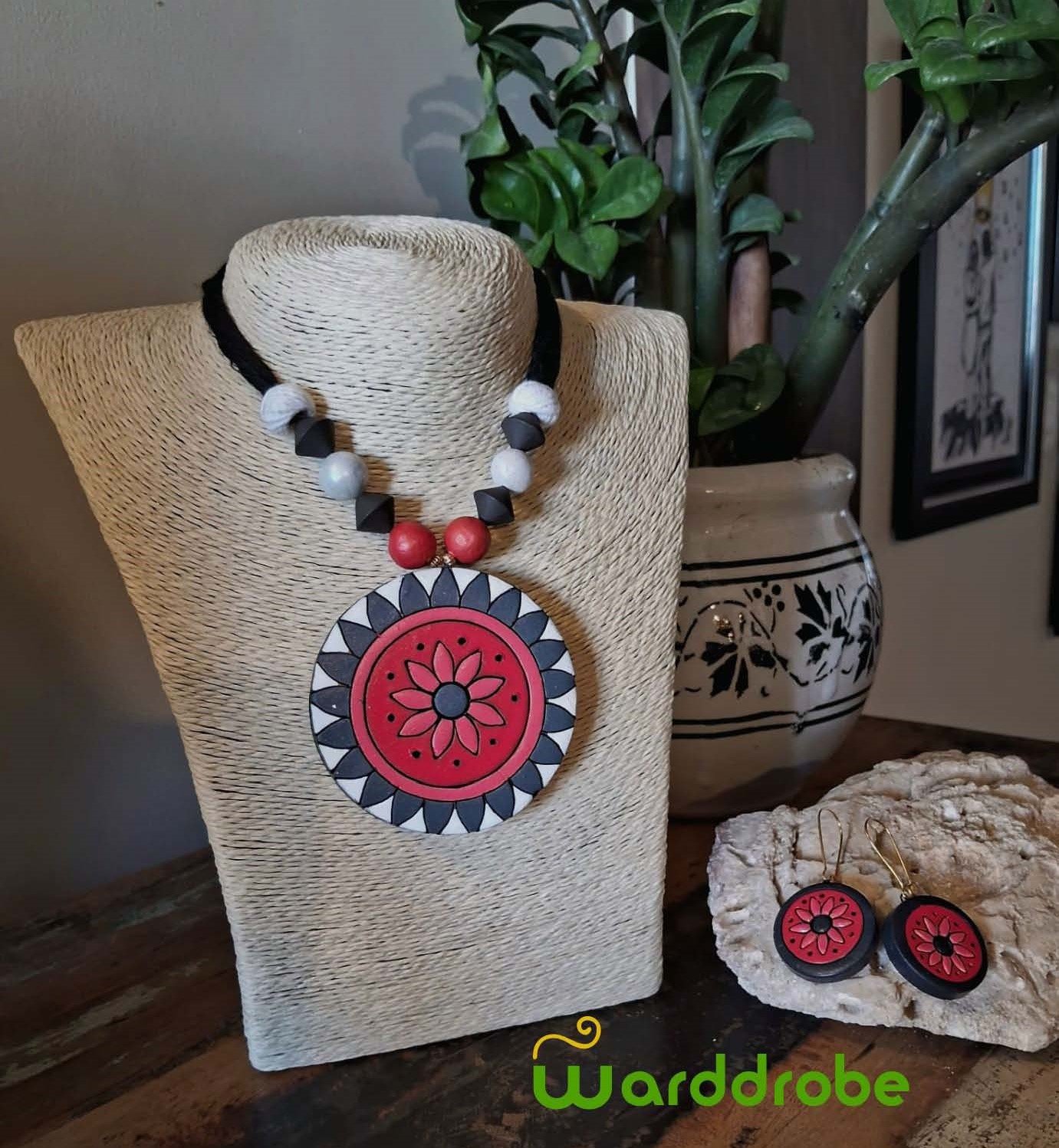 Handmade & Hand‑Painted Terracotta Jewellery Pendant Set.