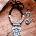 Handmade & Hand‑Painted Terracotta Jewellery Pendant Set.