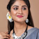 Handmade & Hand‑Painted Terracotta Jewellery Pendant Set.