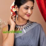 Handmade & Hand‑Painted Terracotta Jewellery Pendant Set.