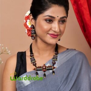 Handmade & Hand‑Painted Terracotta Jewellery Pendant Set.