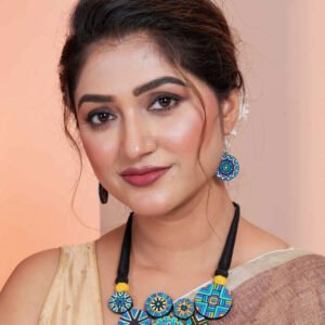 Handmade & Hand‑Painted Terracotta Jewellery Pendant Set.