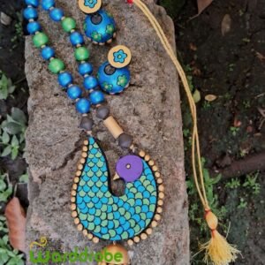 Handmade & Hand‑Painted Terracotta Jewellery Pendant Set.
