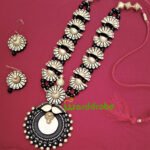 Handmade & Hand‑Painted Terracotta Jewellery Pendant Set.