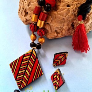 Handmade & Hand‑Painted Terracotta Jewellery Pendant Set.