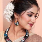 Handmade & Hand‑Painted Terracotta Jewellery Pendant Set.