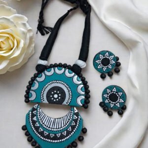 Handmade & Hand‑Painted Terracotta Jewellery Pendant Set.