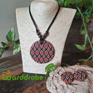 Handmade & Hand‑Painted Terracotta Jewellery Pendant Set.