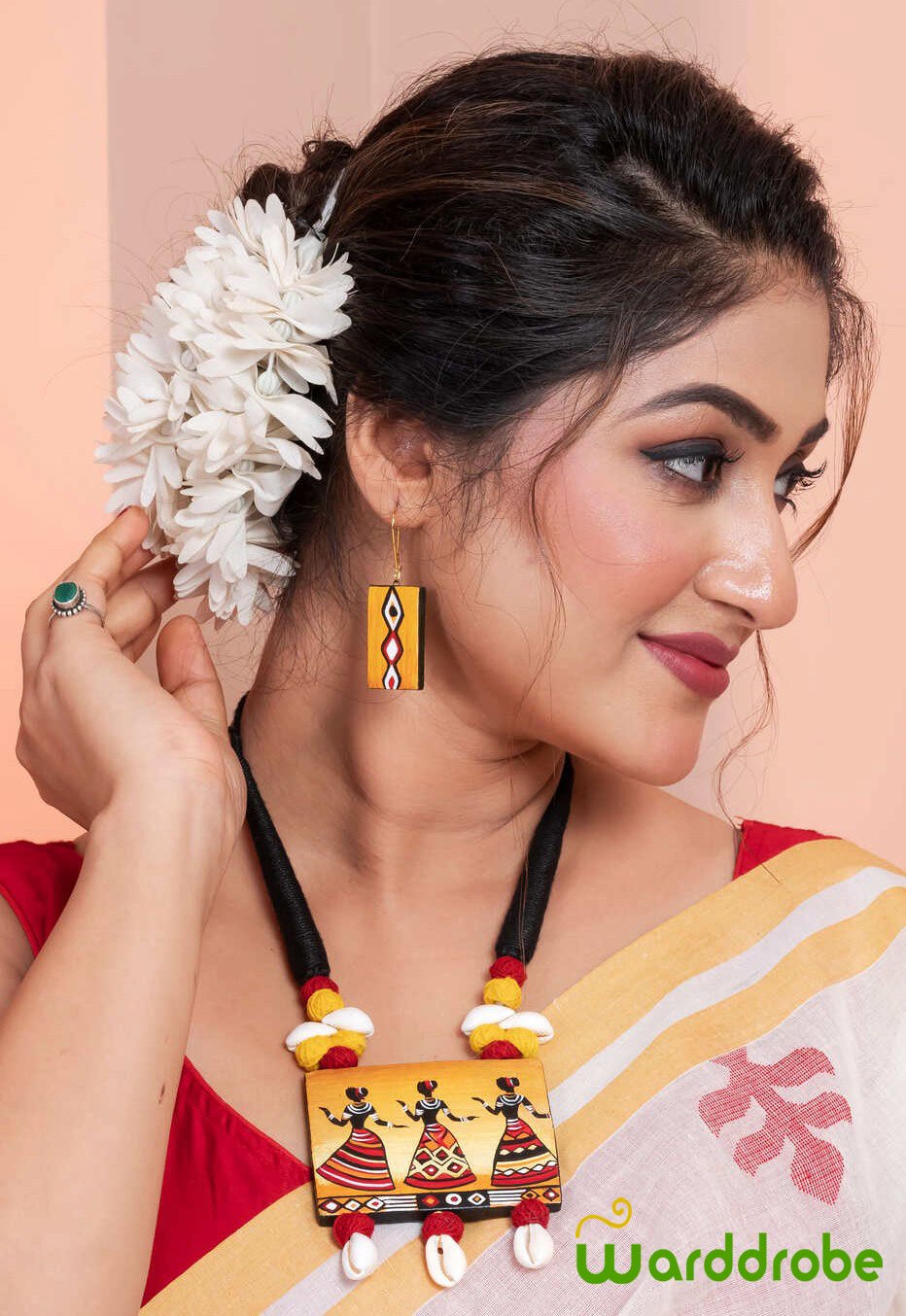 Handmade & Hand‑Painted Terracotta Jewellery Pendant Set.