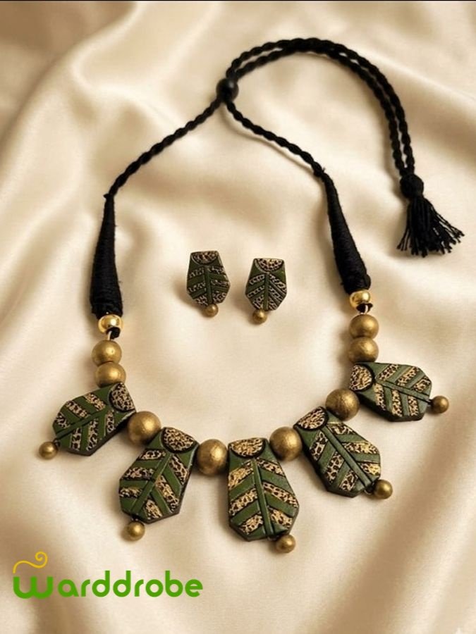 Best handmade jewellery wholesaler in Kolkata India