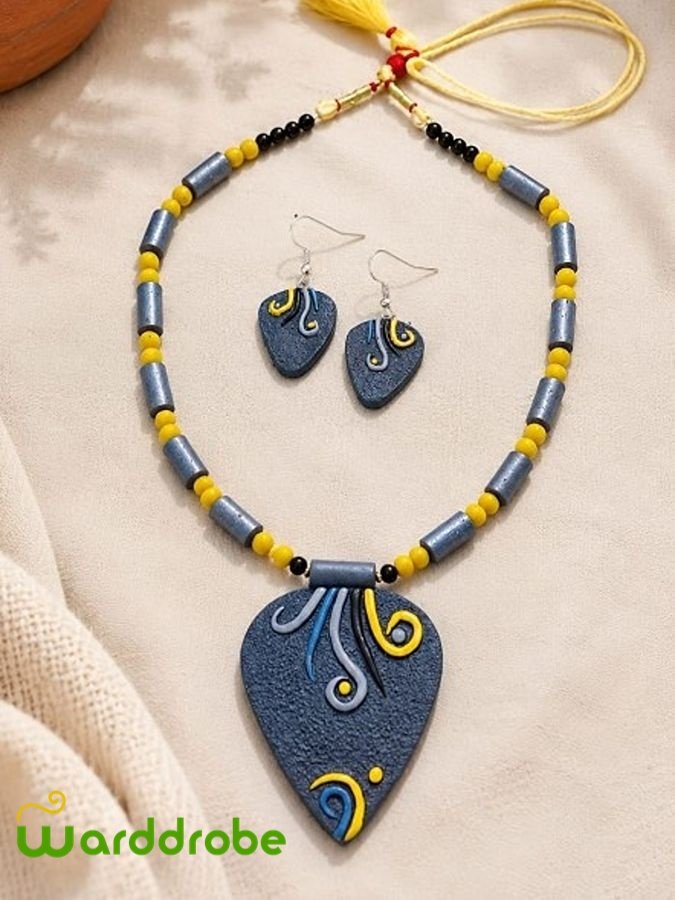 Handmade & Hand‑Painted Terracotta Jewelry Pendant Set - Image 2